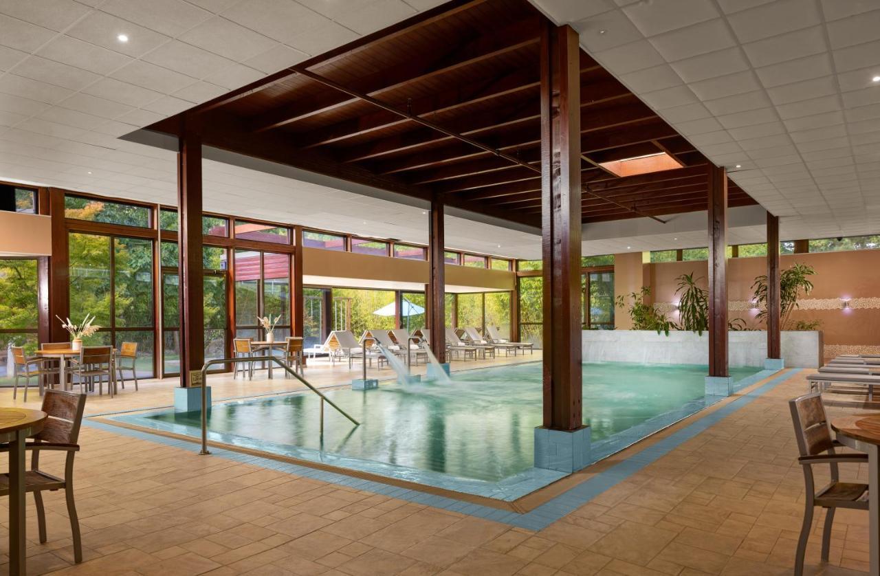 Center Parcs Les Bois Francs Hotel Verneuil d'Avre et d'Iton Exterior foto